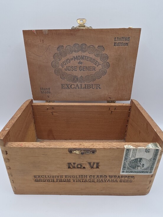 Other - Vintage Hoyo de Monterrey Excalibur No. VI Wooden Cigar Box- Empty